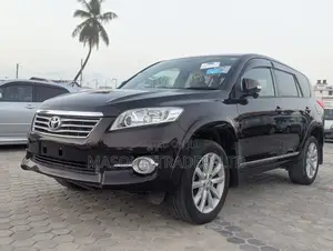 Toyota Vanguard 2011 Maroon