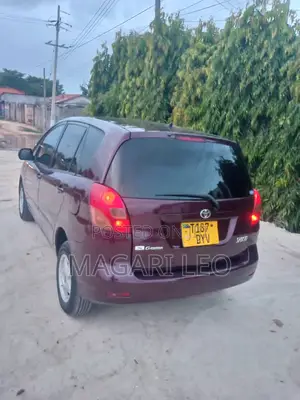 Toyota Corolla Spacio 2004 Maroon