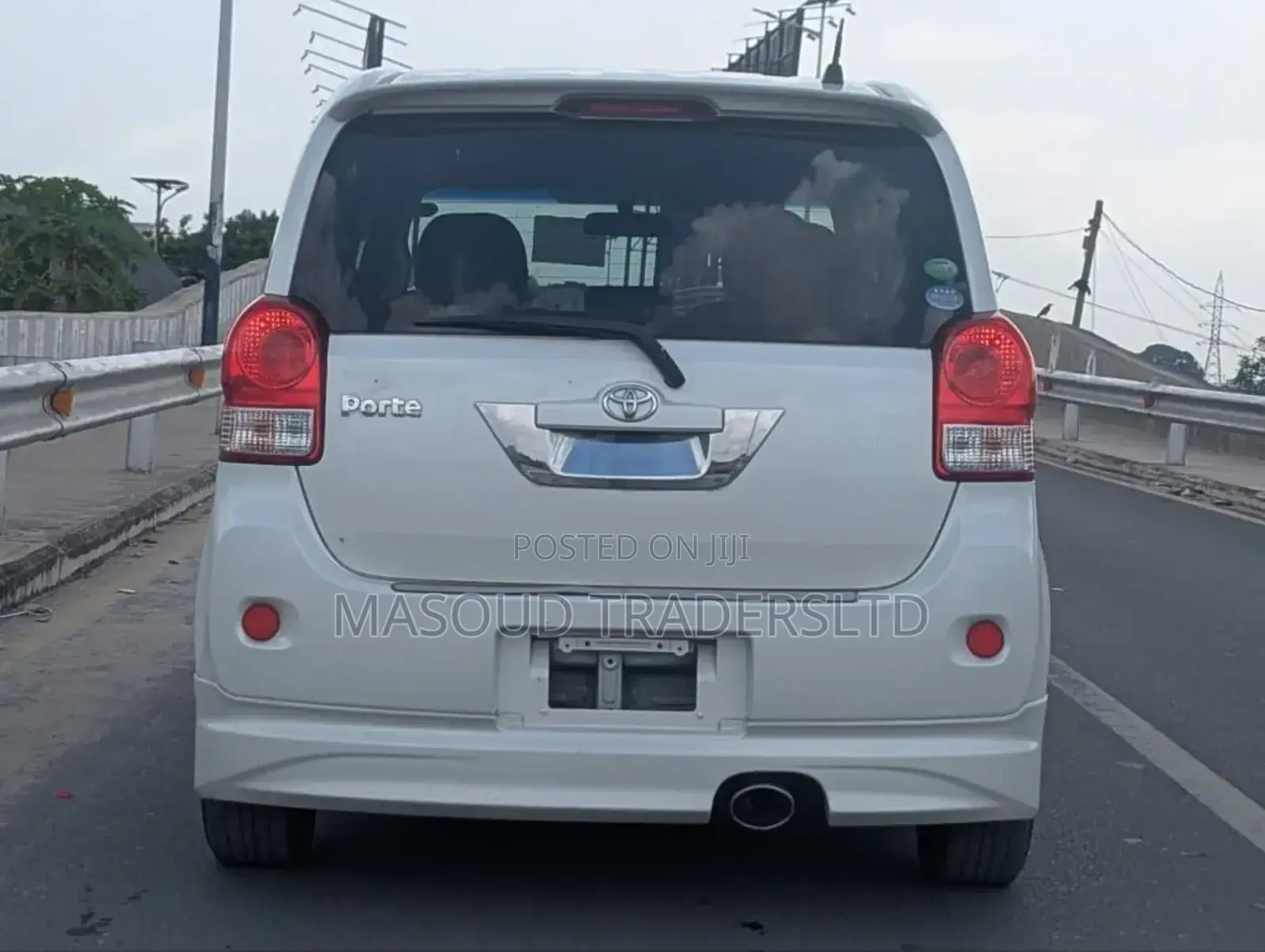 Toyota Porte 1.5 AWD 2016 White