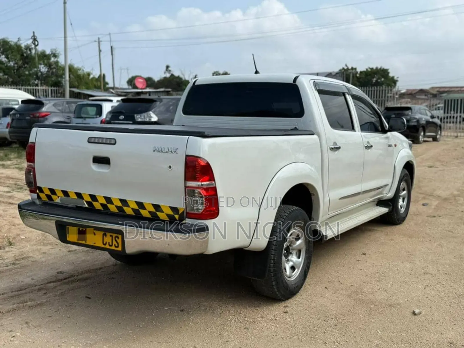 Toyota Hilux 2010 White