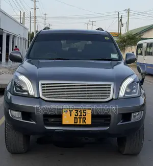 Toyota Land Cruiser Prado 2.7 5dr 2004 Gray