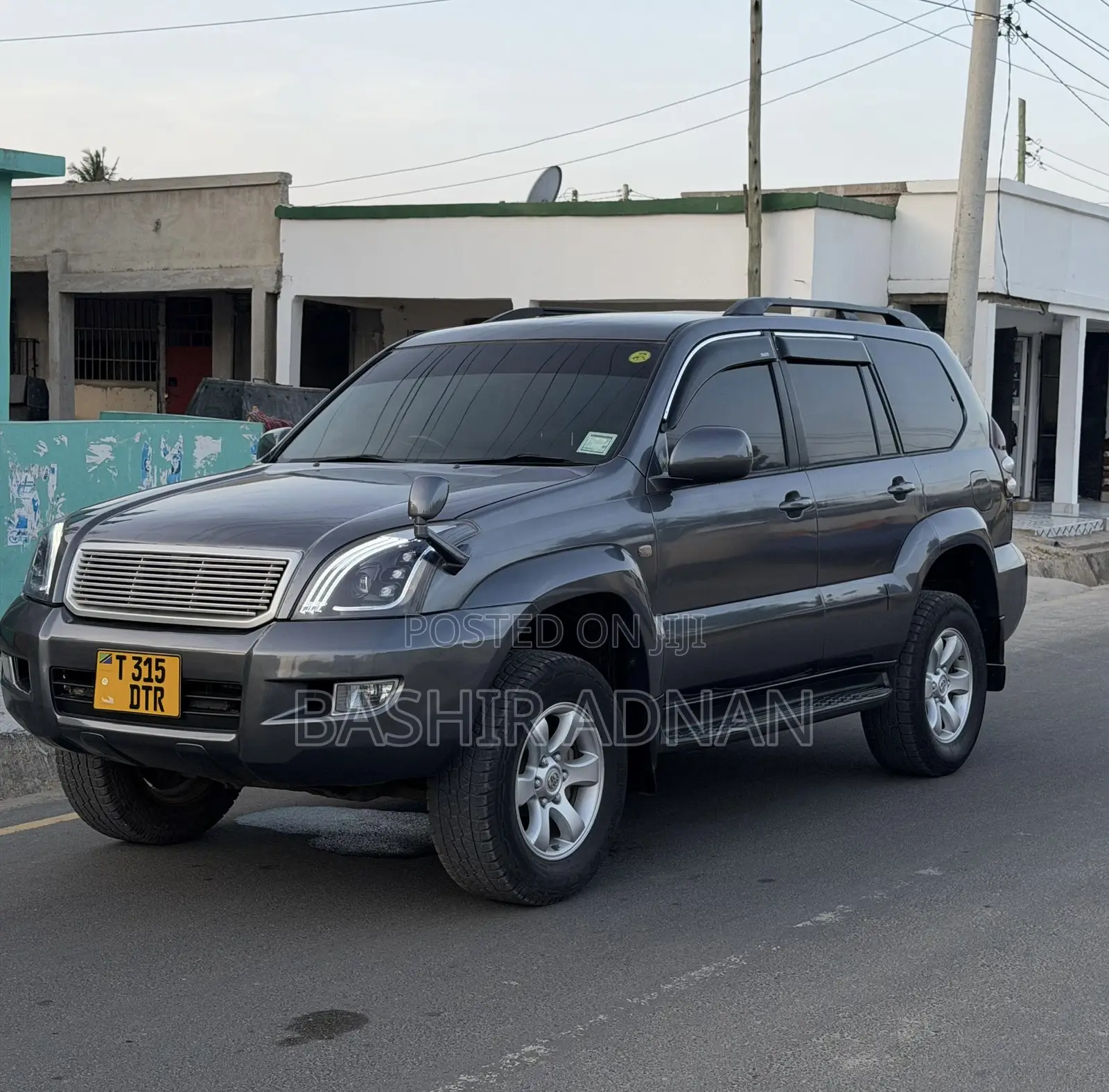 Toyota Land Cruiser Prado 2.7 5dr 2004 Gray