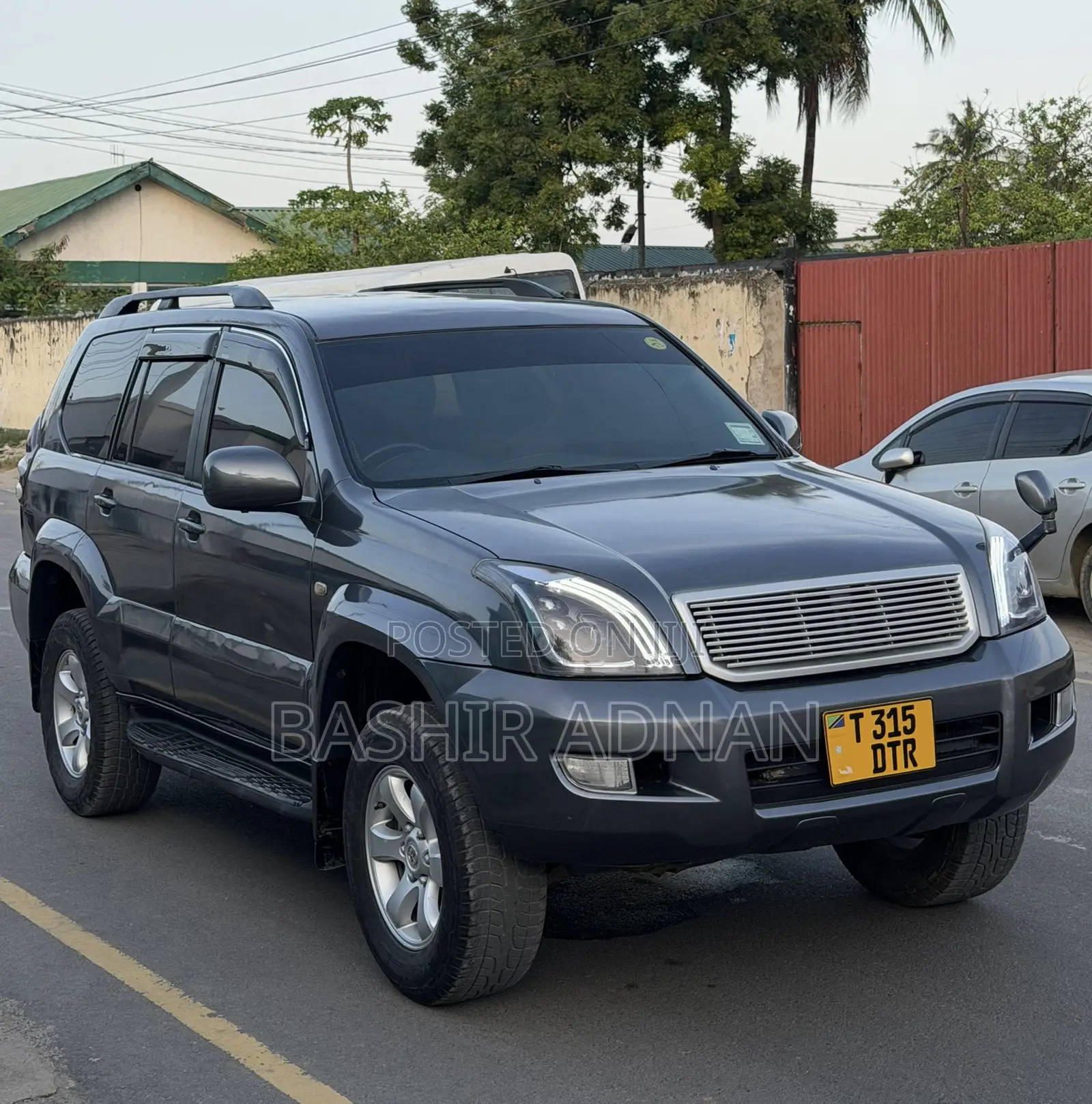 Toyota Land Cruiser Prado 2.7 5dr 2004 Gray