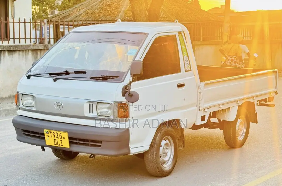 Toyota Liteace Ya Kabureta Used on Sale.
