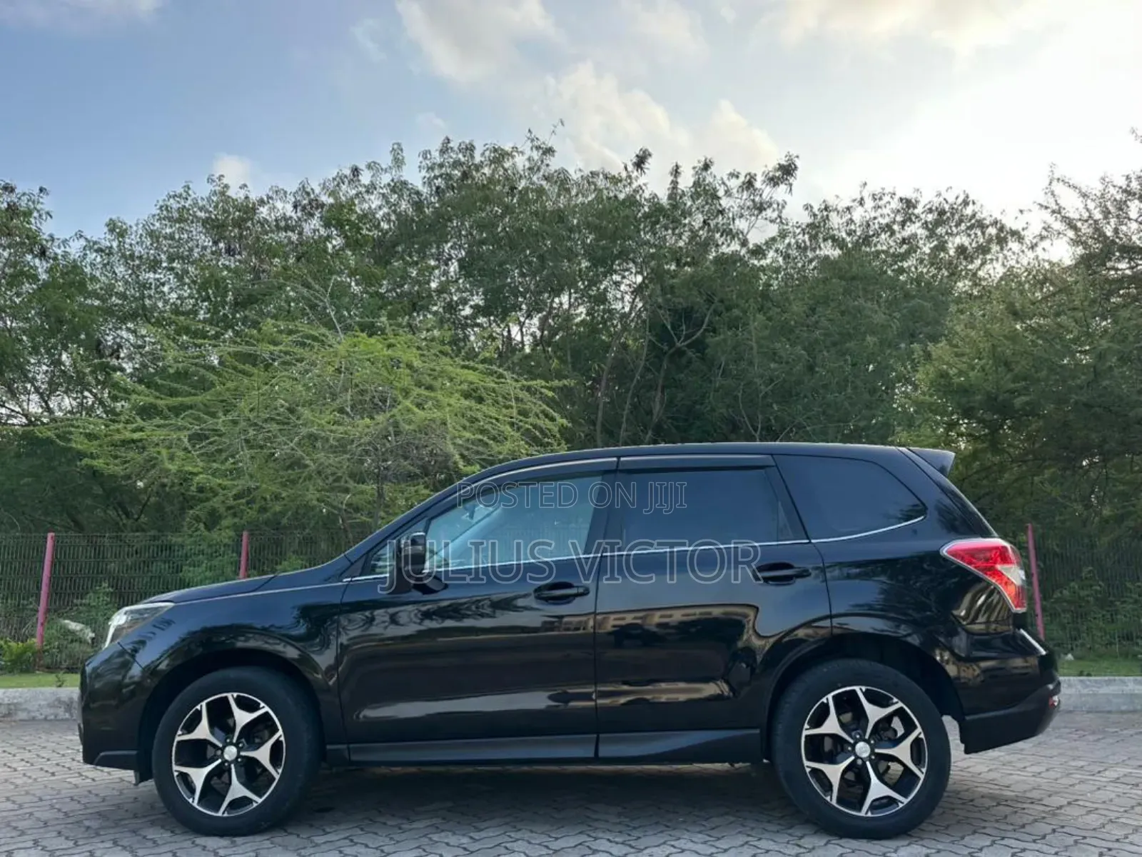 Subaru Forester 2015 Black