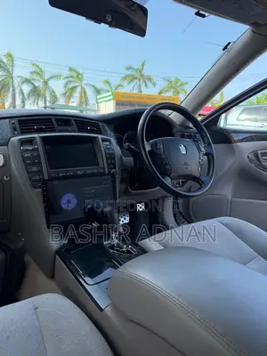 Toyota Crown Royale 2005 Silver