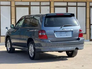 Toyota Kluger 2005 Gray