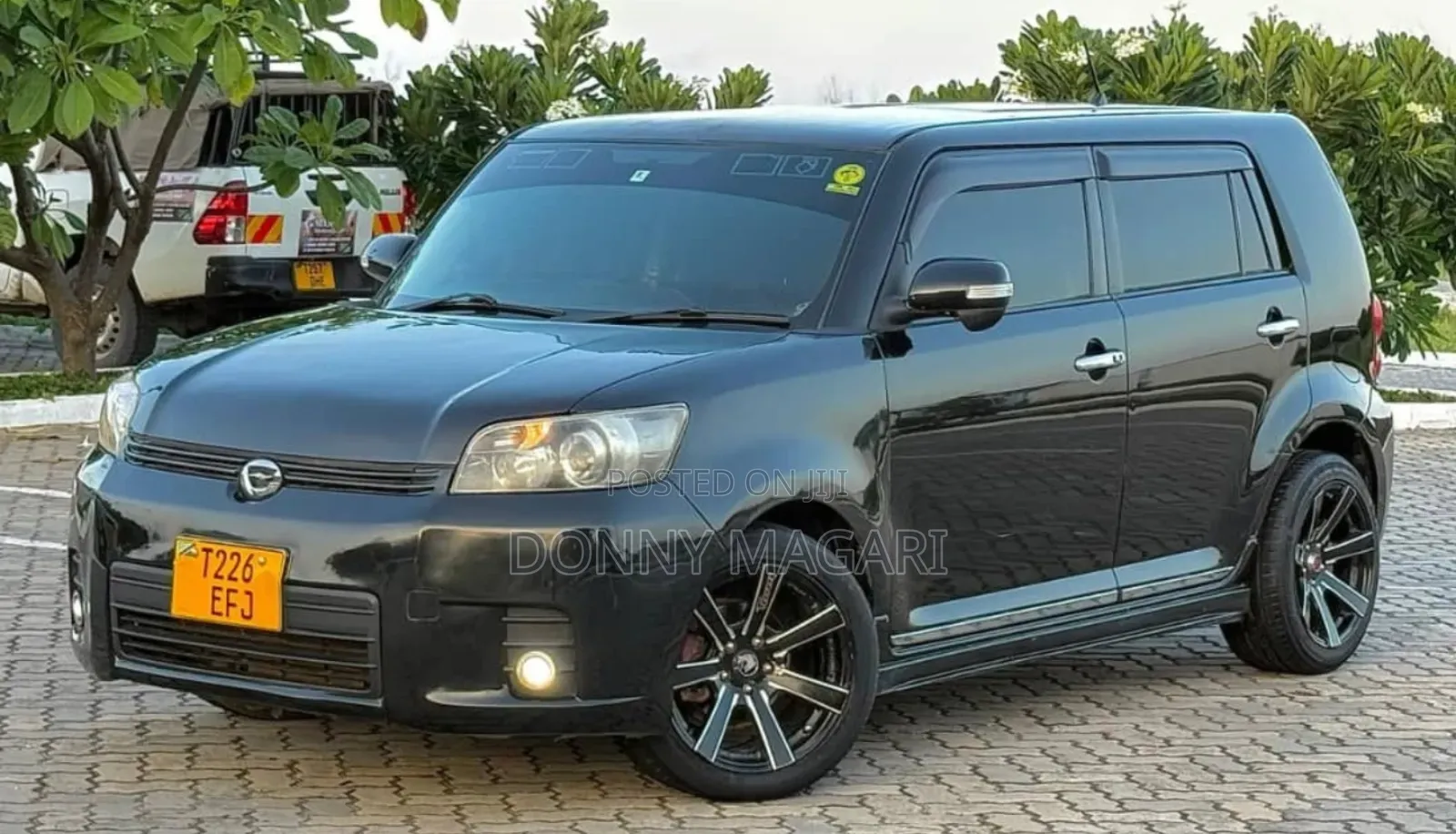 Toyota Corolla Rumion Hatchback 1.5 FWD 2009 Black