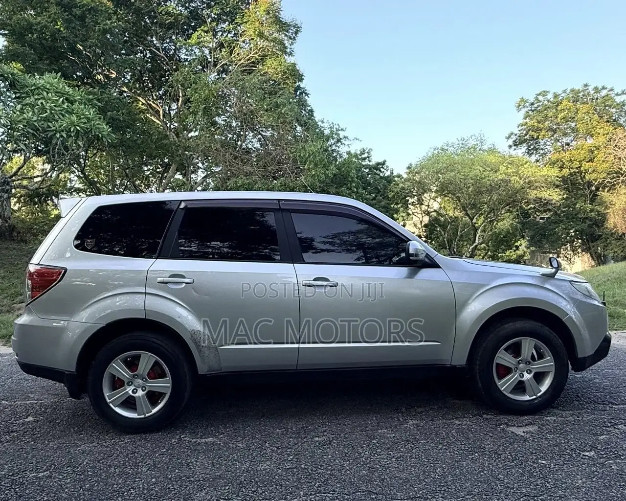 Subaru Forester 2011 Silver