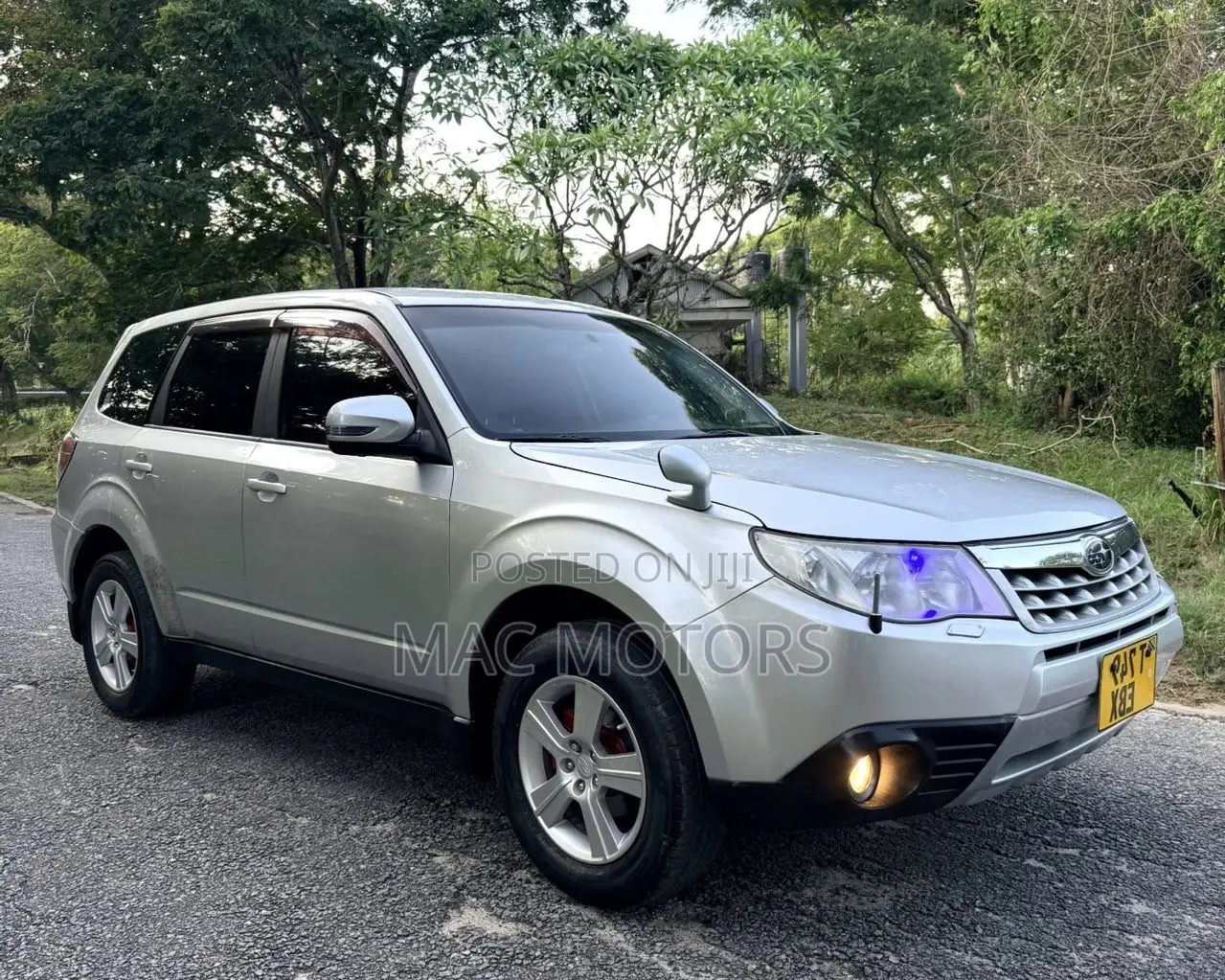 Subaru Forester 2011 Silver