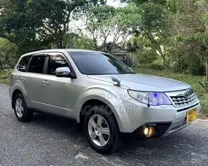Subaru Forester 2011 Silver