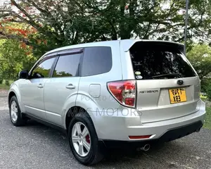 Subaru Forester 2011 Silver