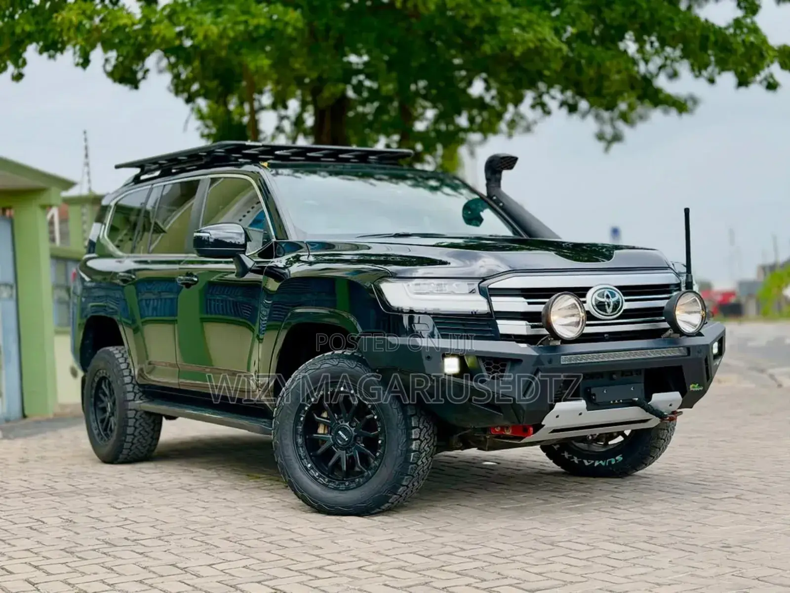 Toyota Land Cruiser 2024 Black