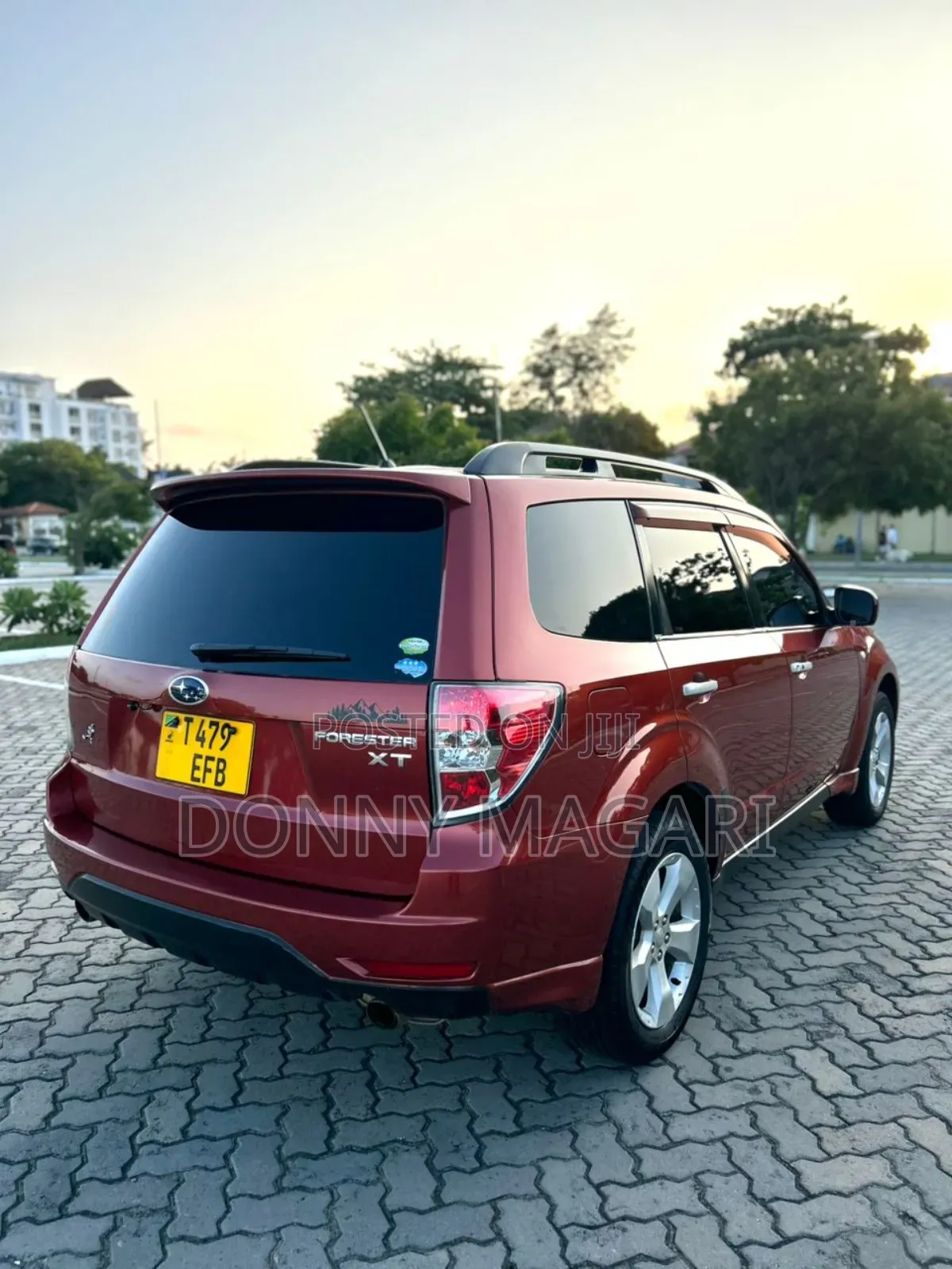 Subaru Forester 2.0D X 2010 Red