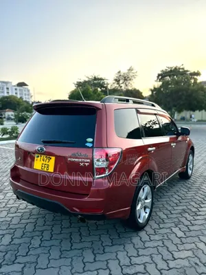 Subaru Forester 2.0D X 2010 Red