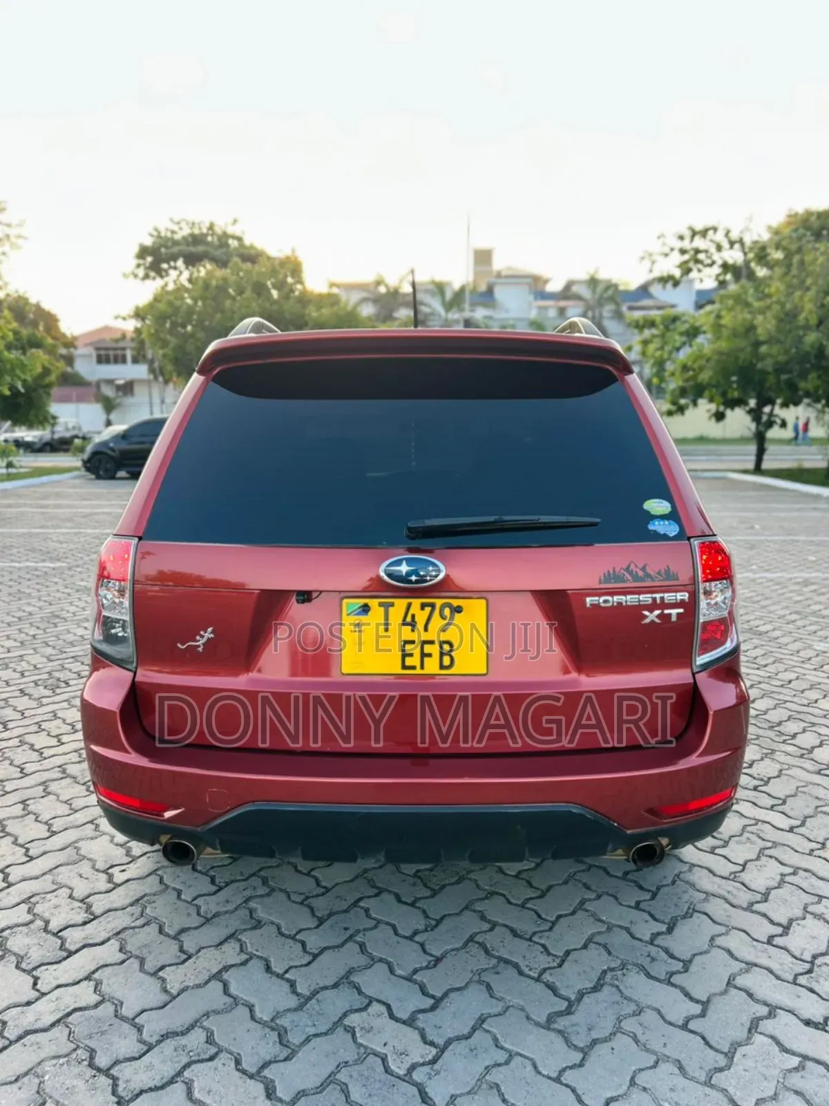 Subaru Forester 2.0D X 2010 Red