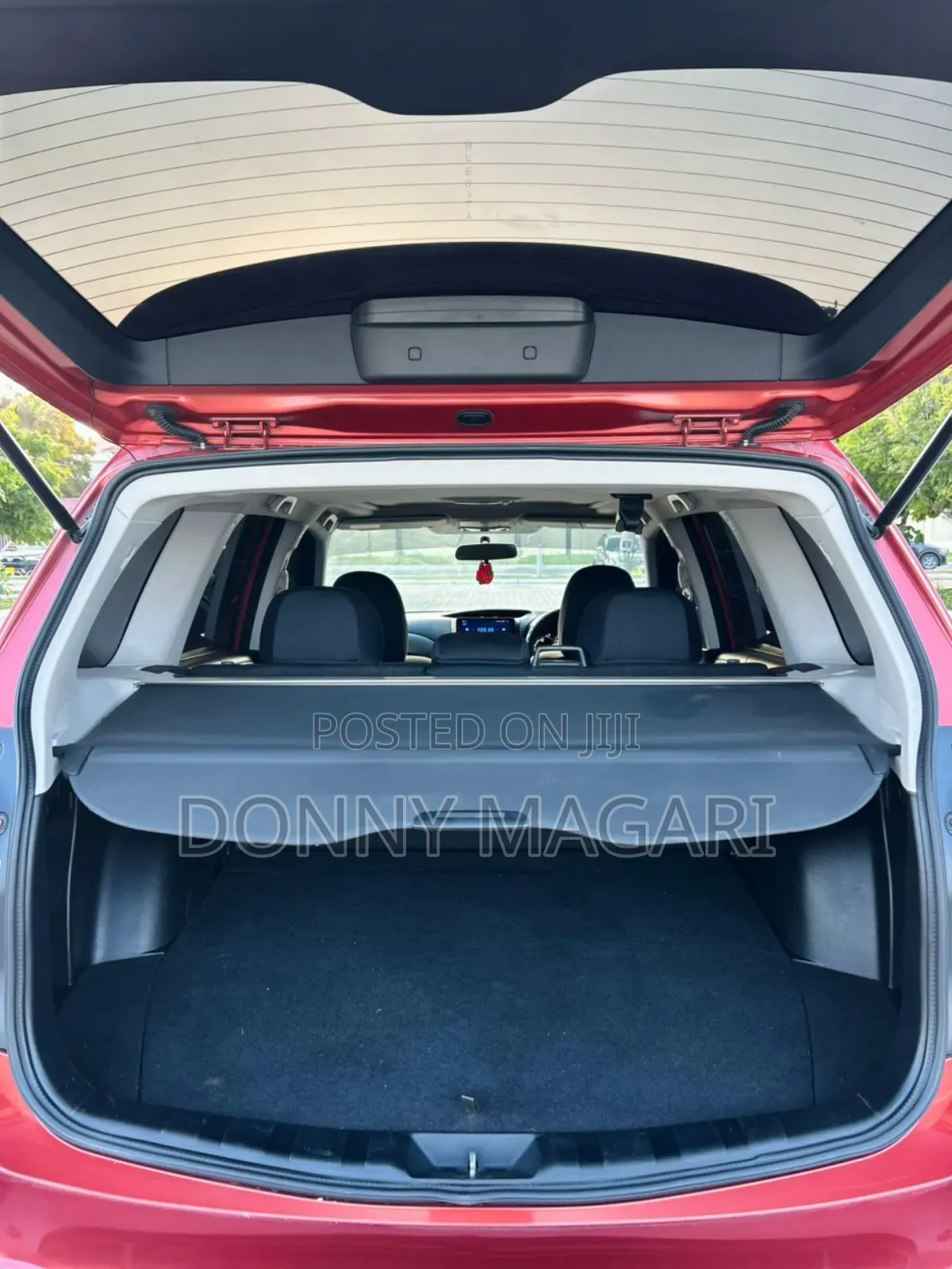 Subaru Forester 2.0D X 2010 Red