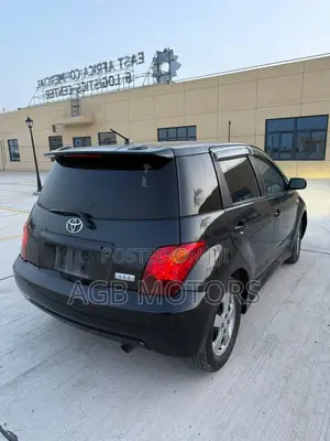 Toyota IST 2004 Black