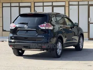 Nissan X-Trail 2.0 Petrol AWD 2015 Black