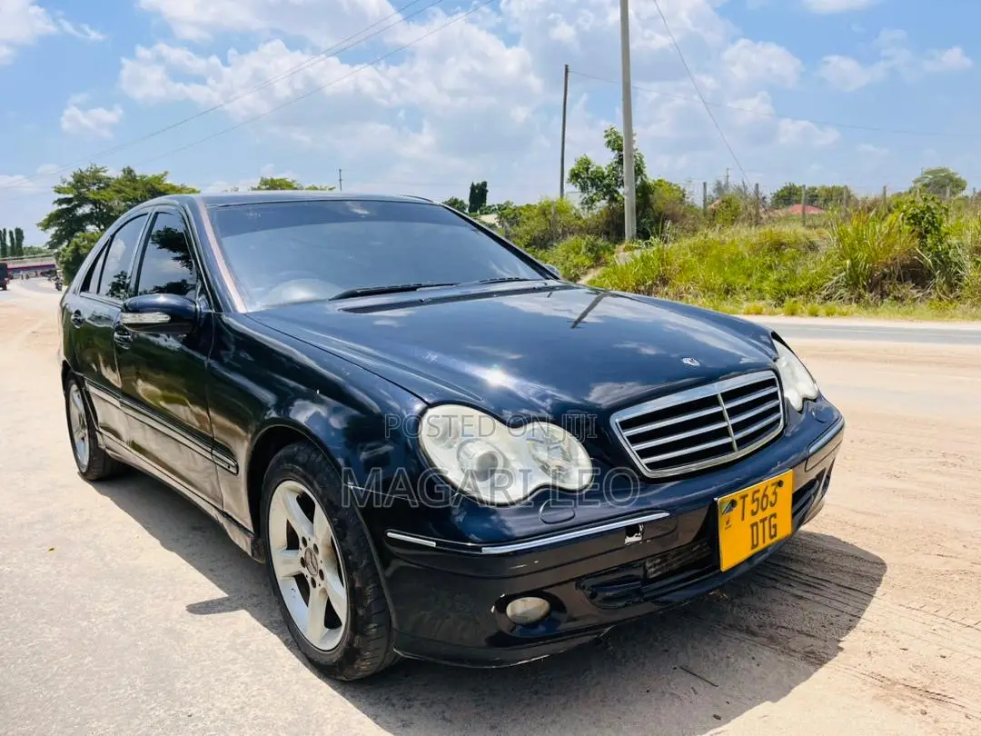 Mercedes-Benz C-Class 2007 Black