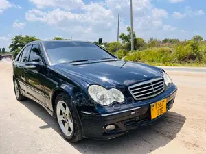 Mercedes-Benz C-Class 2007 Black