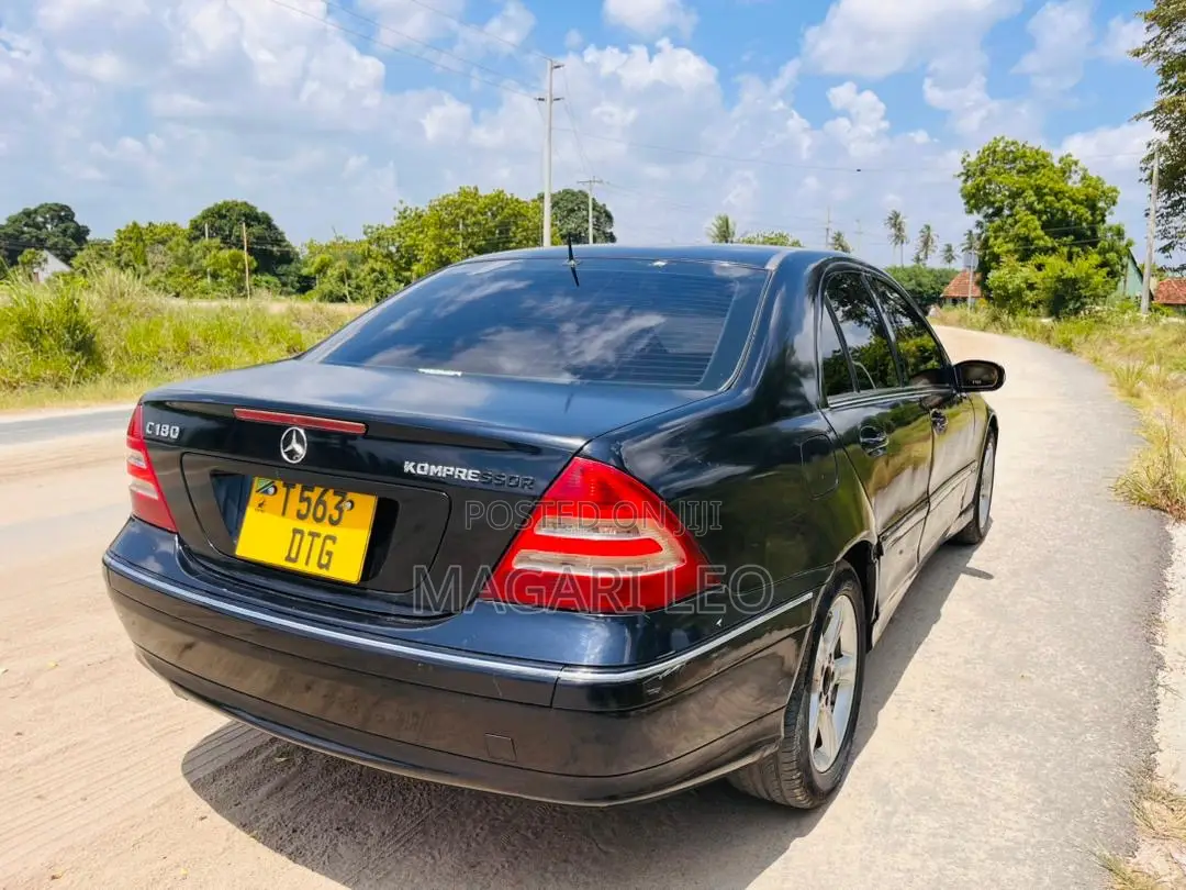 Mercedes-Benz C-Class 2007 Black