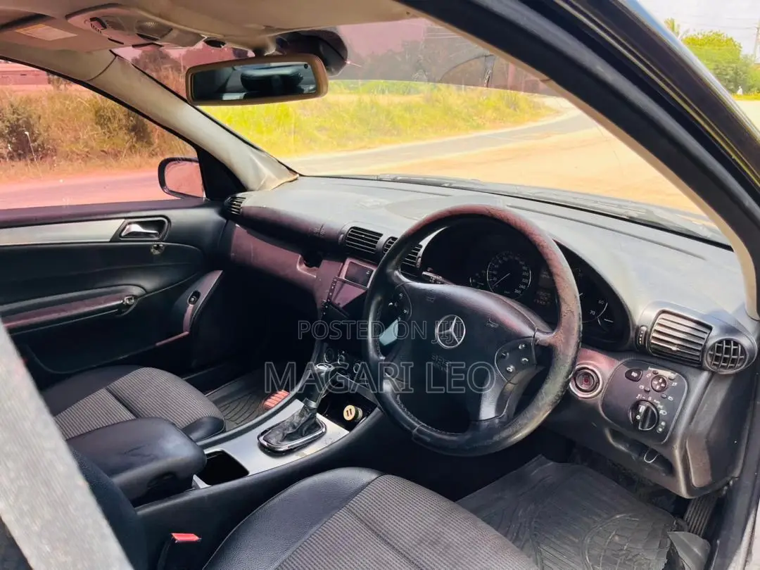 Mercedes-Benz C-Class 2007 Black