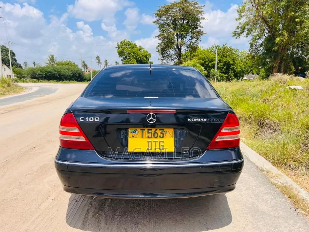 Mercedes-Benz C-Class 2007 Black
