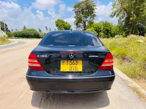 Mercedes-Benz C-Class 2007 Black