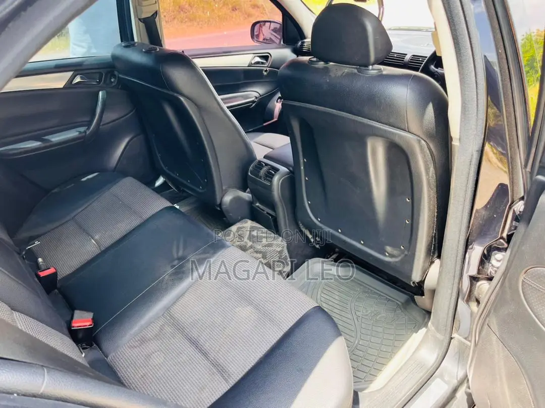 Mercedes-Benz C-Class 2007 Black