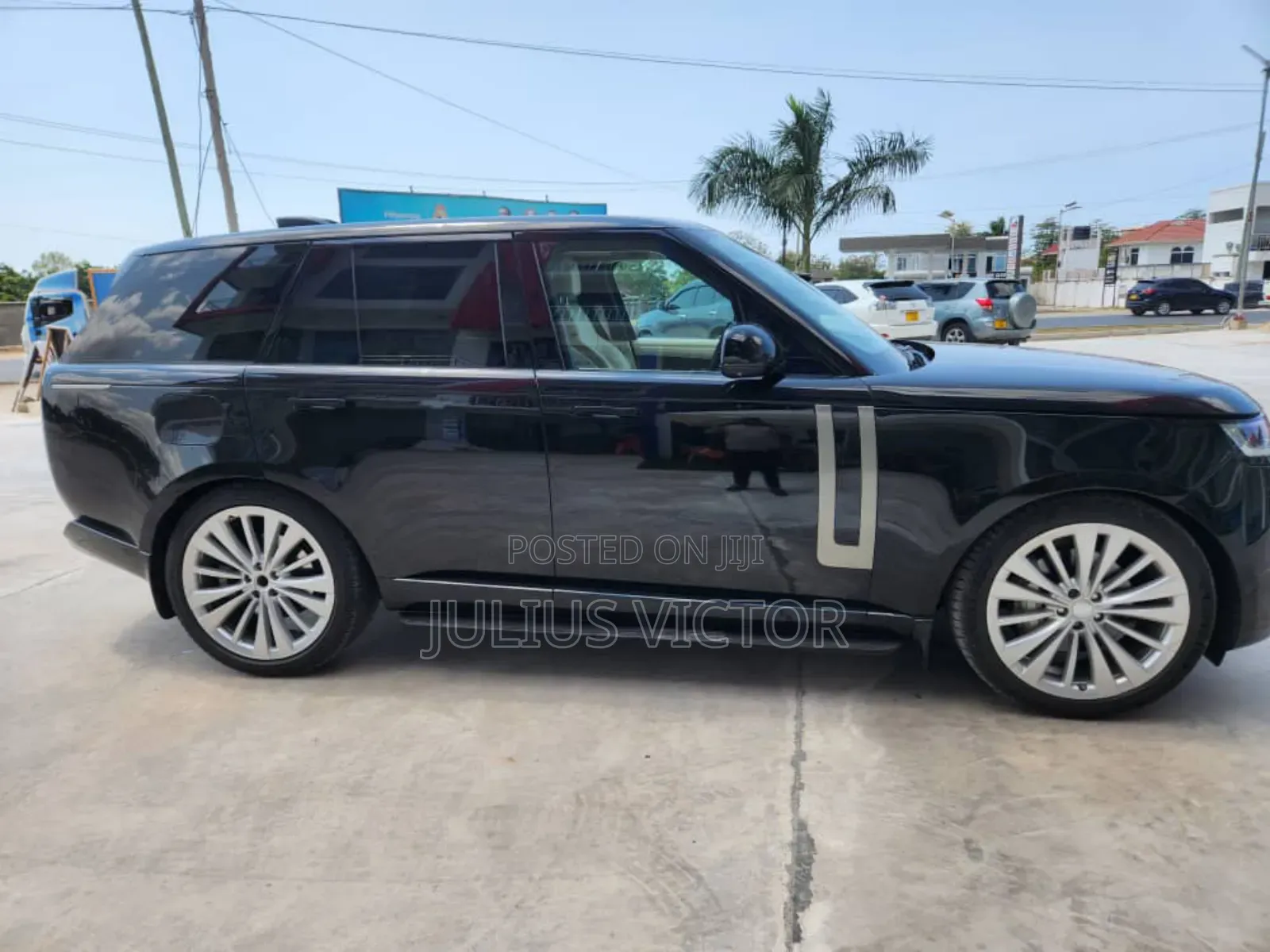 Land Rover Range Rover Vogue 2023 Black