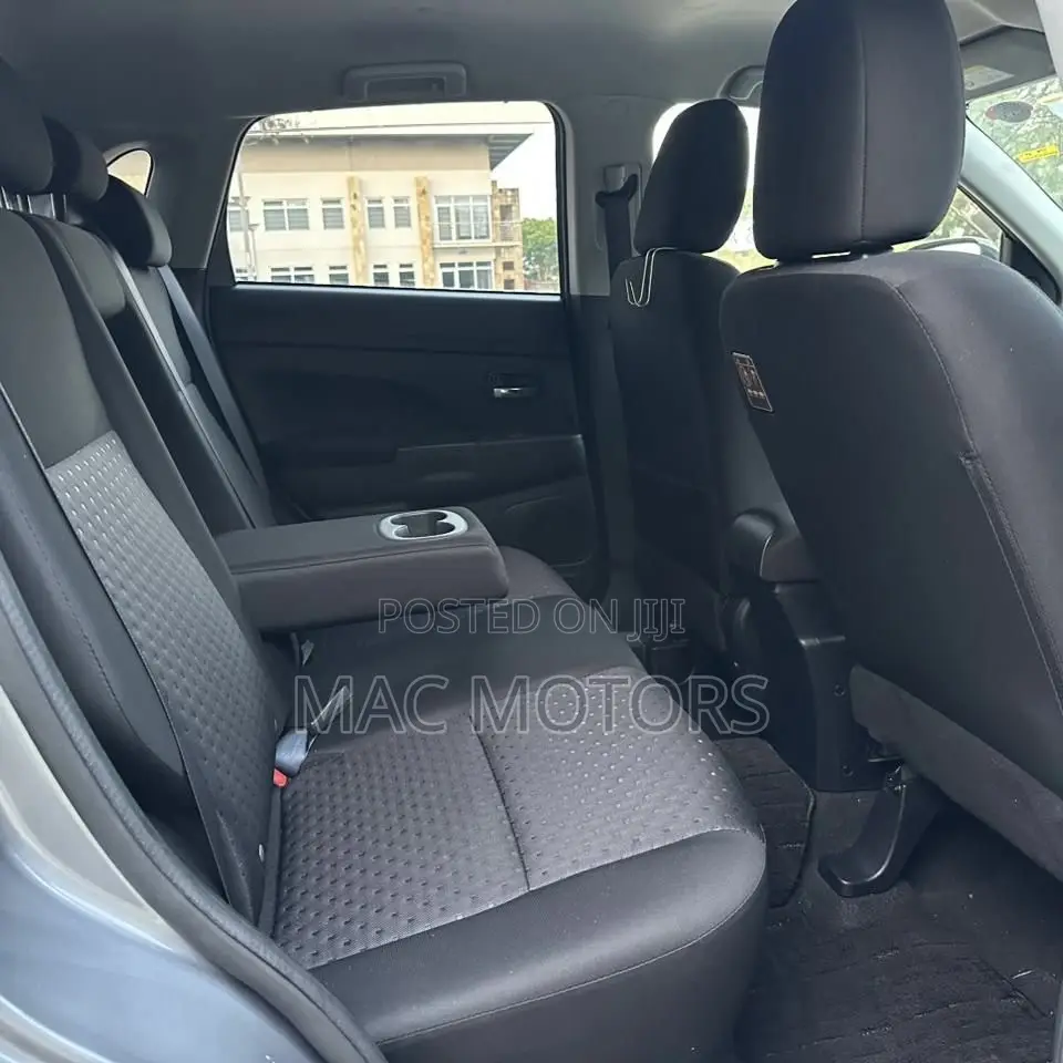 Mitsubishi RVR 2.0 2012 Gray