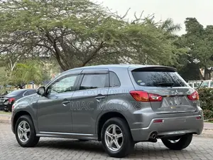 Mitsubishi RVR 2.0 2012 Gray