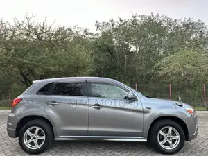 Mitsubishi RVR 2.0 2012 Gray