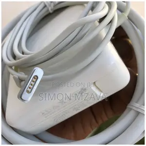 Original Macbook Chargers for Pro 15-Inch (2013–2015).