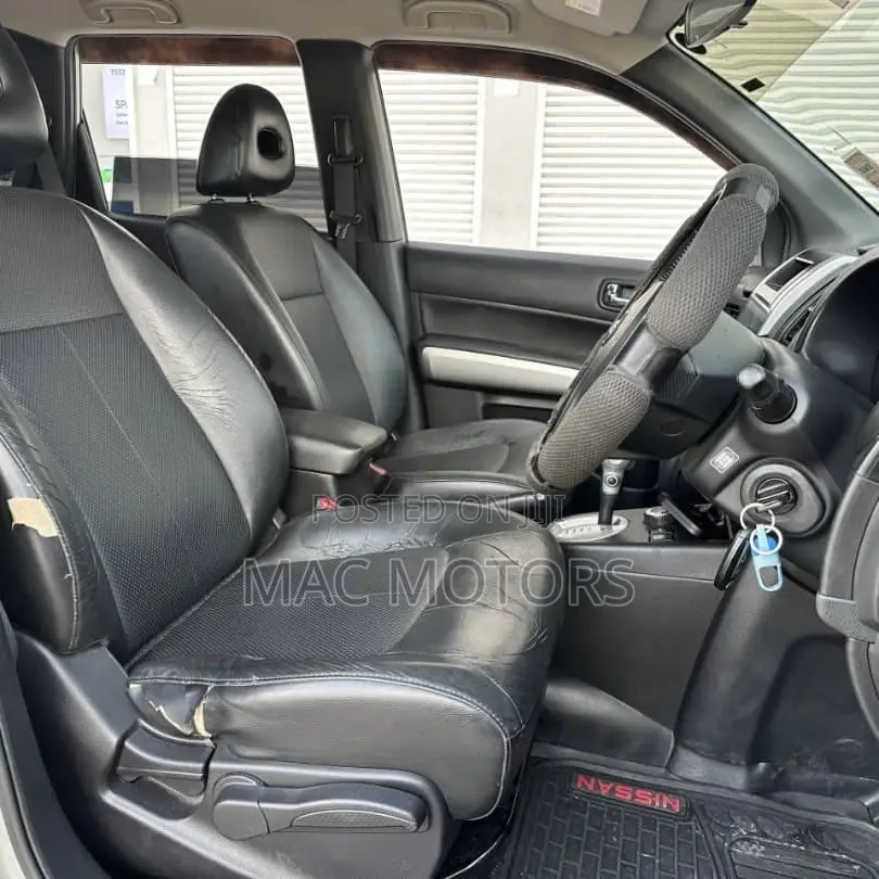 Nissan X-Trail 2010 Gray