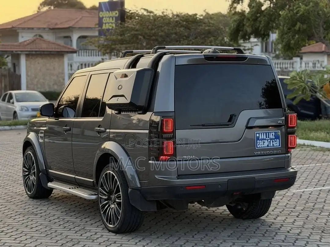 Land Rover Discovery 2015 Gray