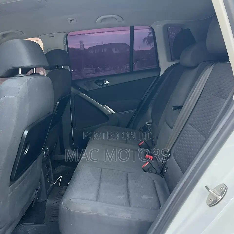 Volkswagen Tiguan 2.0 S 2009 White