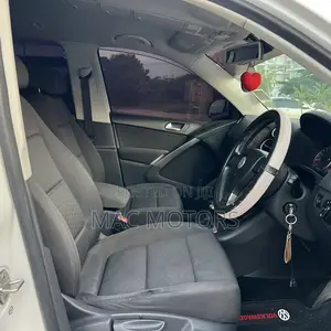 Volkswagen Tiguan 2.0 S 2009 White