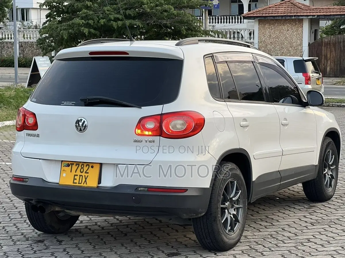 Volkswagen Tiguan 2.0 S 2009 White