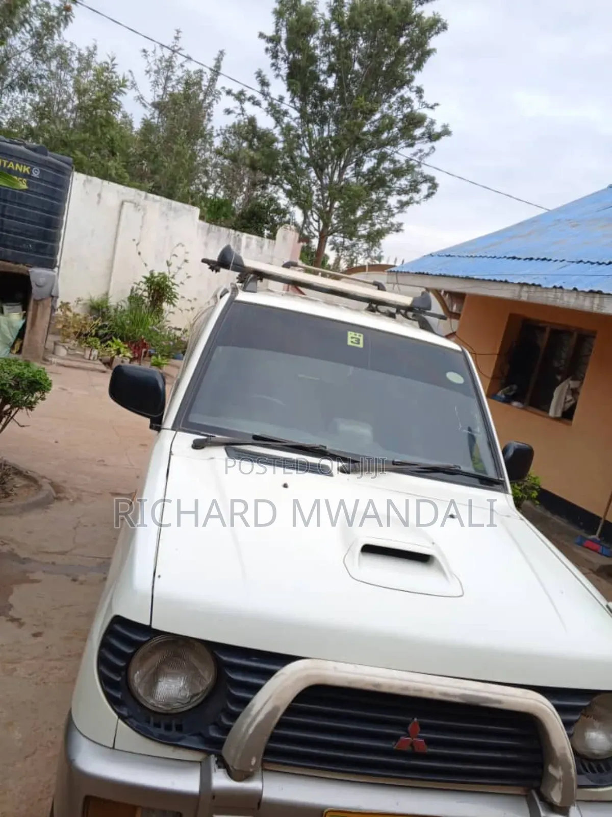 Mitsubishi Pajero Junior 1996 White