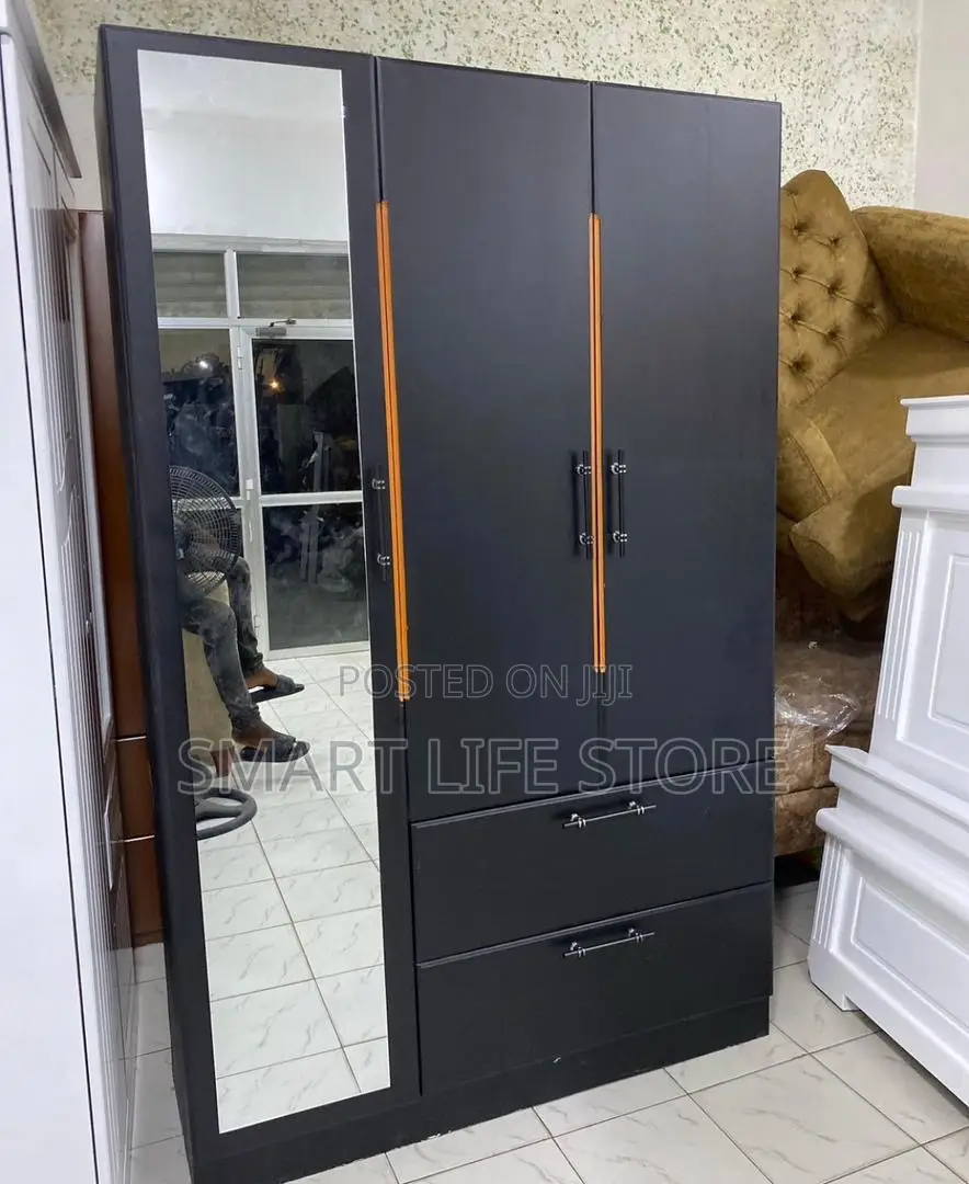 Kabati Milango Mitatu Full Black