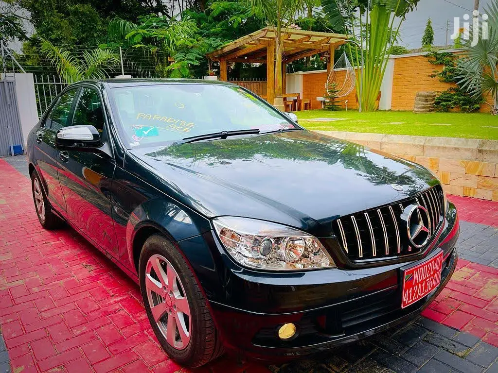Mercedes-Benz C200 2008 Black