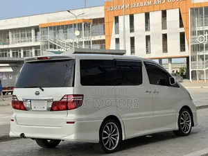 Toyota Alphard 2005 White