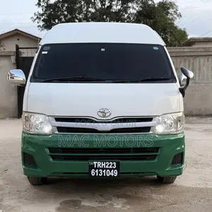 Toyota Grand HiAce 2012 White
