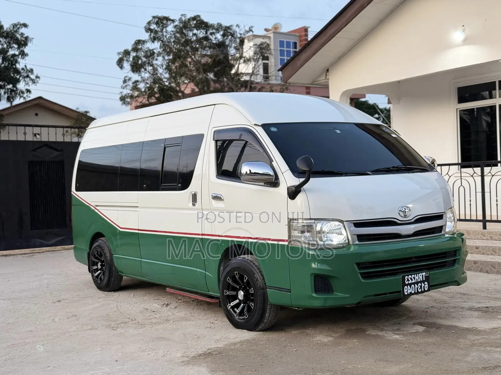 Toyota Grand HiAce 2012 White
