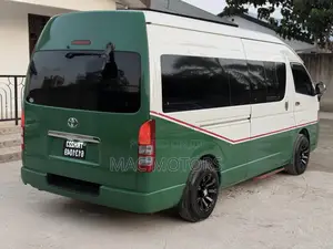 Toyota Grand HiAce 2012 White
