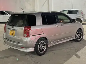 Toyota Raum 1.5 FWD 2006 Silver