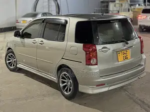 Toyota Raum 1.5 FWD 2006 Silver