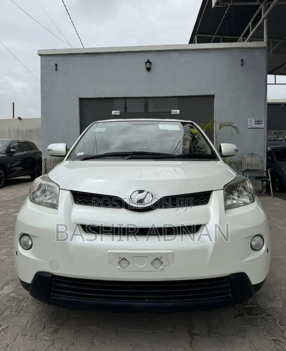 Toyota IST 2007 White